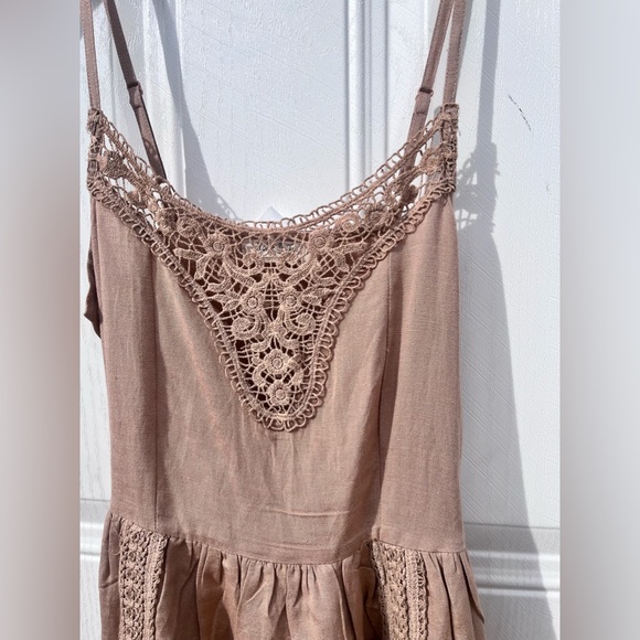 Warm taupe linen blend eyelet lace trim dress • by Jolie & Joy • New with tags• - Picture 14 of 15